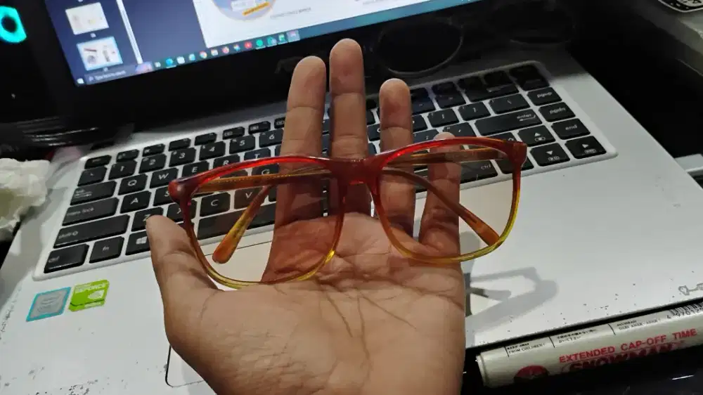 Kacamata Vintage Merk Playboy