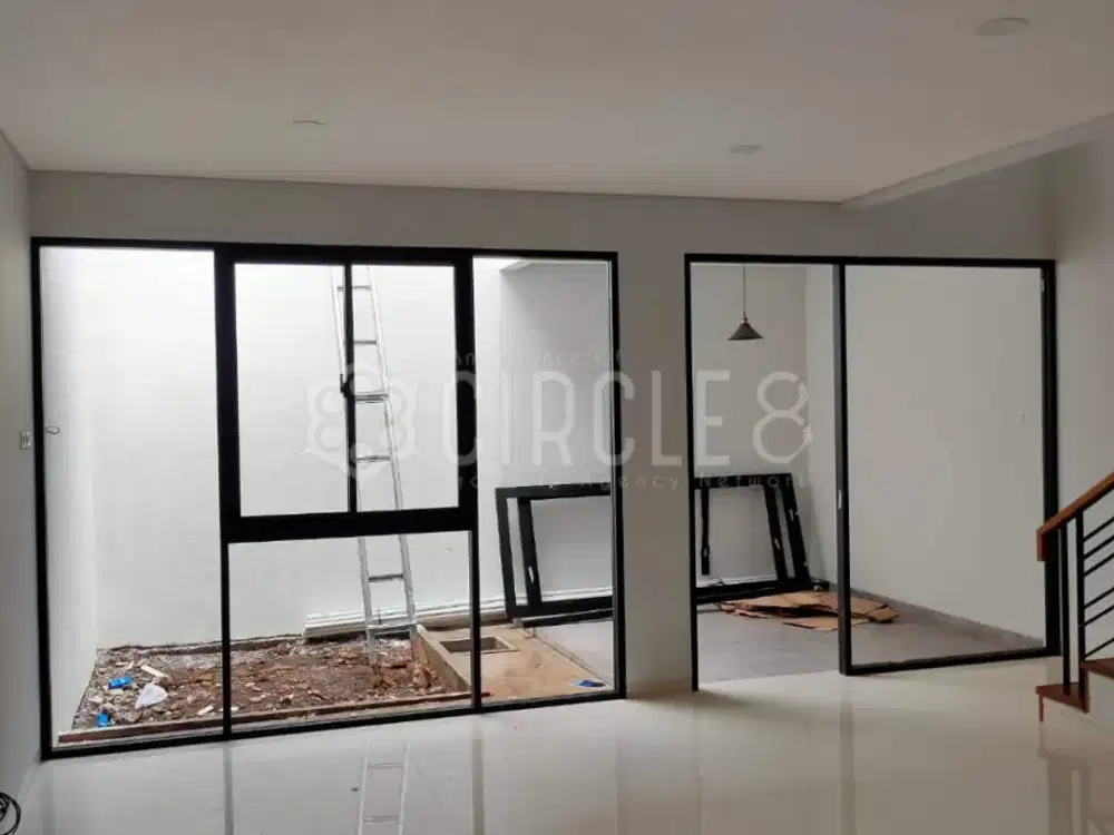 Siap Huni, Rumah Baru Berlokasi Di Kawasan Nyaman Taman Holis Indah, Bandung