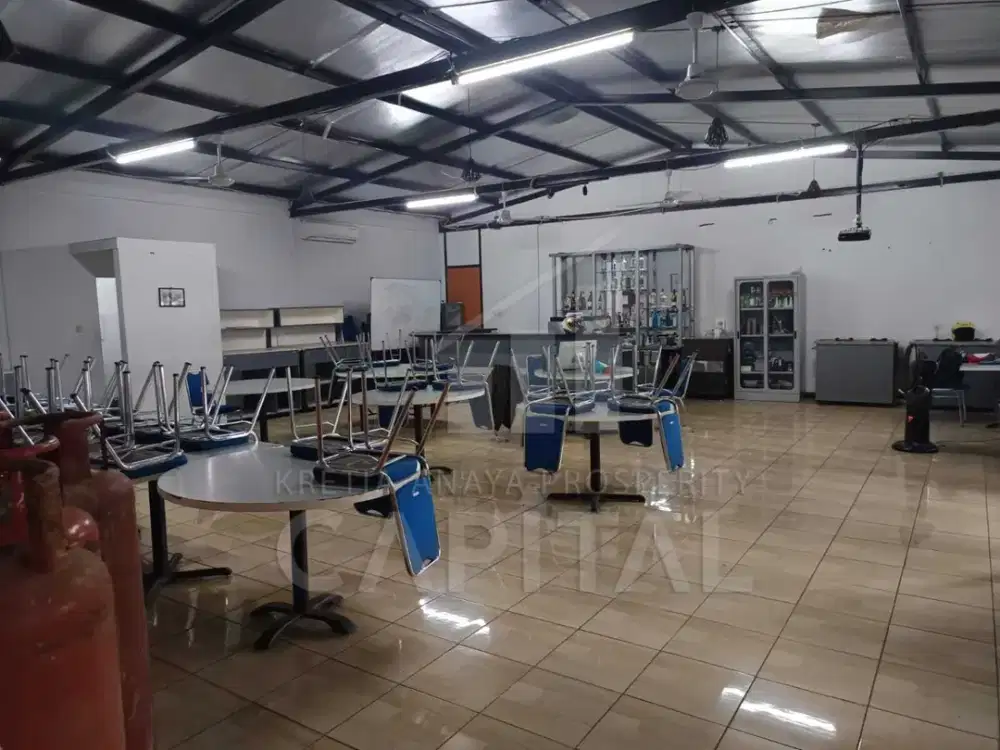 RUANG USAHA DI LEMBANG COCOK UNTUK CAFE, MBG, EXPEDISI