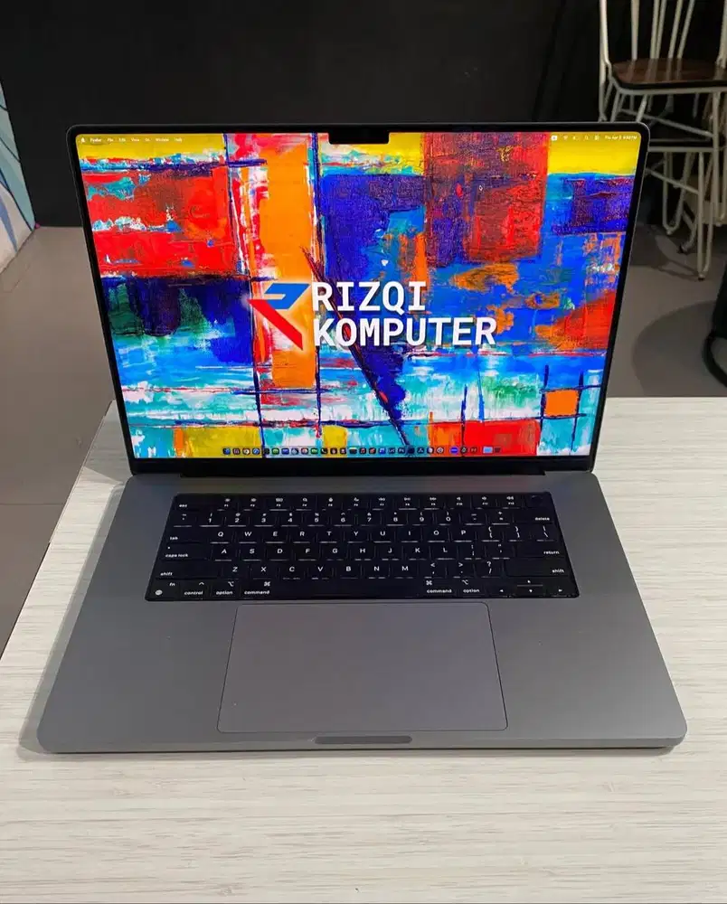 MacBook Pro 16 M1 2021 Apple M1 Pro Cpu 10 Core  RAM 16GB SSD 512GB