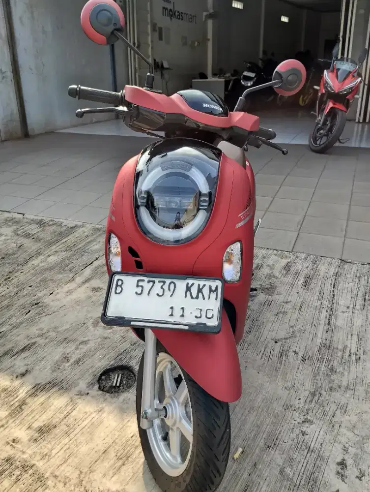 DP 750RB NEW SCOOPY PRESTIGE 2025 KM 4K PAJAK HIDUP CASH KREDIT / TT