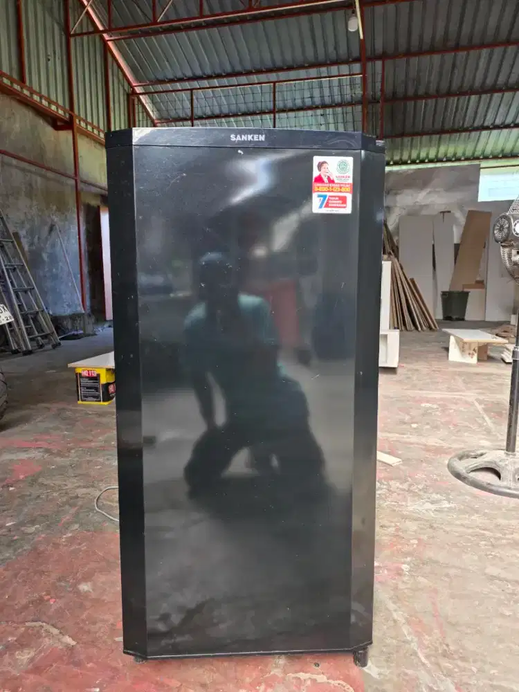 Lemari es kulkas sanken skv 175