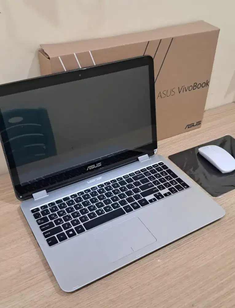 ASUS TP501UAK Core i5-7200u Ram 8 SSD 256 TOUCH