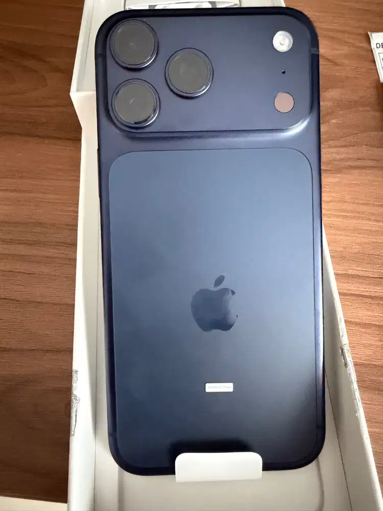 Iphone 17 promax 256gb biru