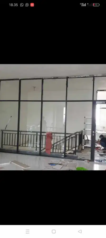 Tukang aluminium kaca