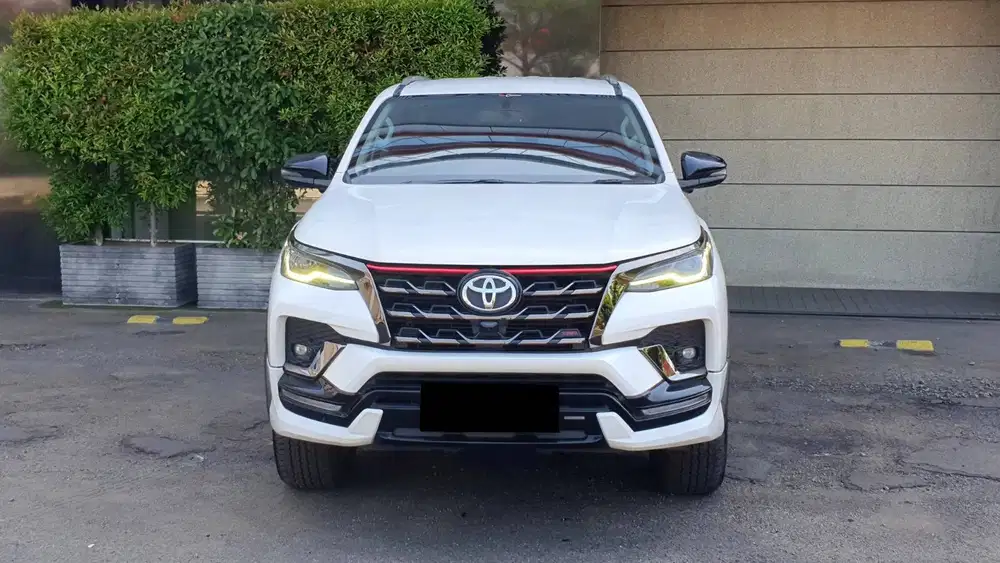 Toyota Fortuner 2.4 VRZ TRD Sportivo Kick Sensor Diesel 2021 Record