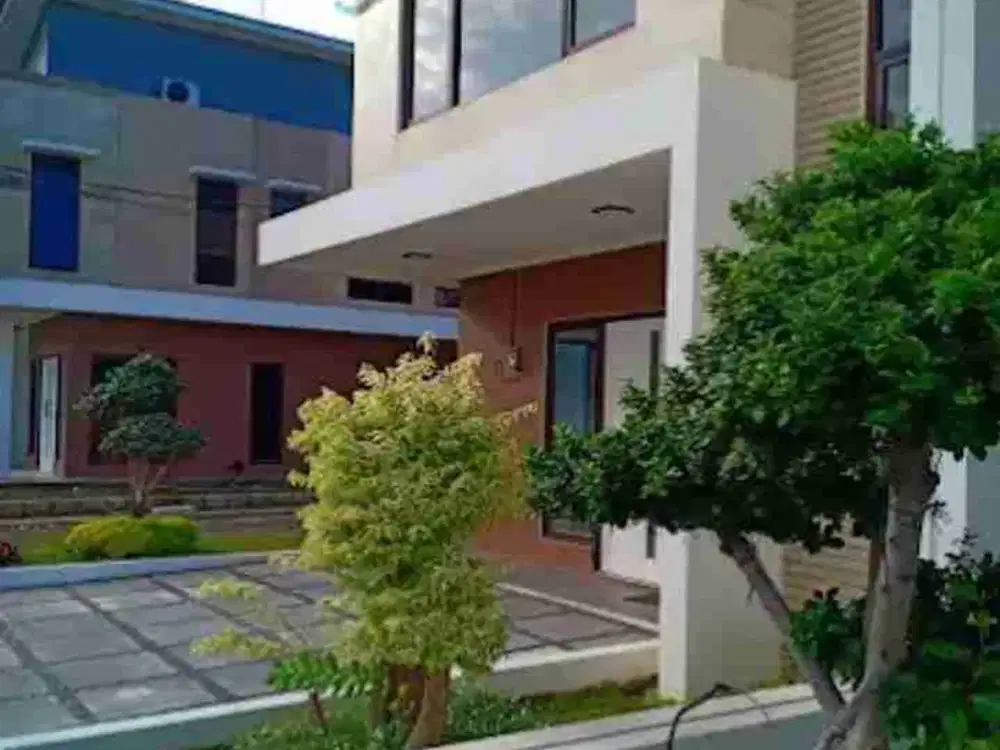 Rumah 3 kamar, 2 Lantai.