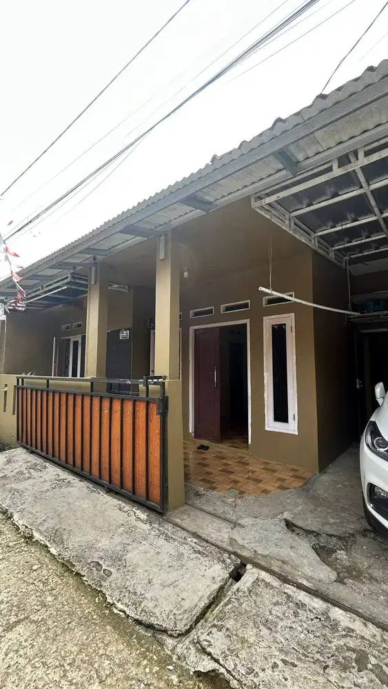 Rumah Siap Huni Lokasi Strategis Dekat Pintu Tol dan Stasiun KRL