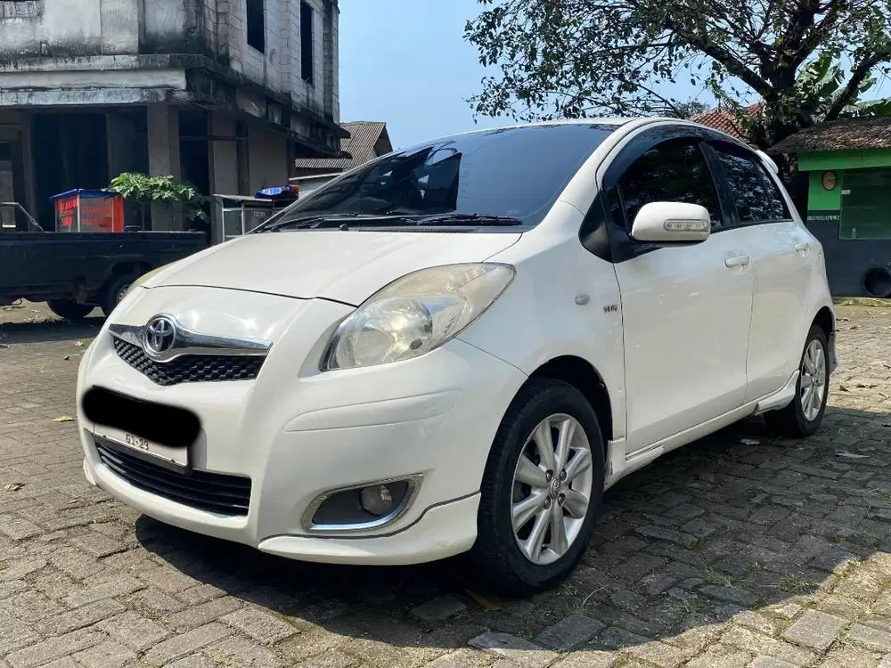 Toyota Yaris 1.5  matic Tipe: E 2010