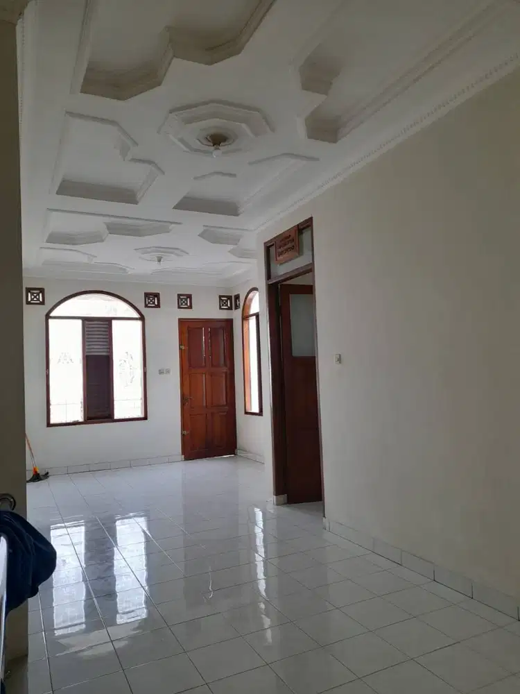Dijual Rumah Hook 2 Lantai di Taman kopo indah 1 Bandung