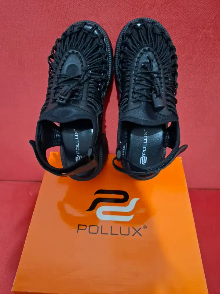 Sepatu sandal Gladiator merk POLLUX