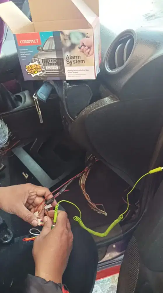 Pemasangan alarm central lock ( bisa jasa aja murah meriah dipanggil)