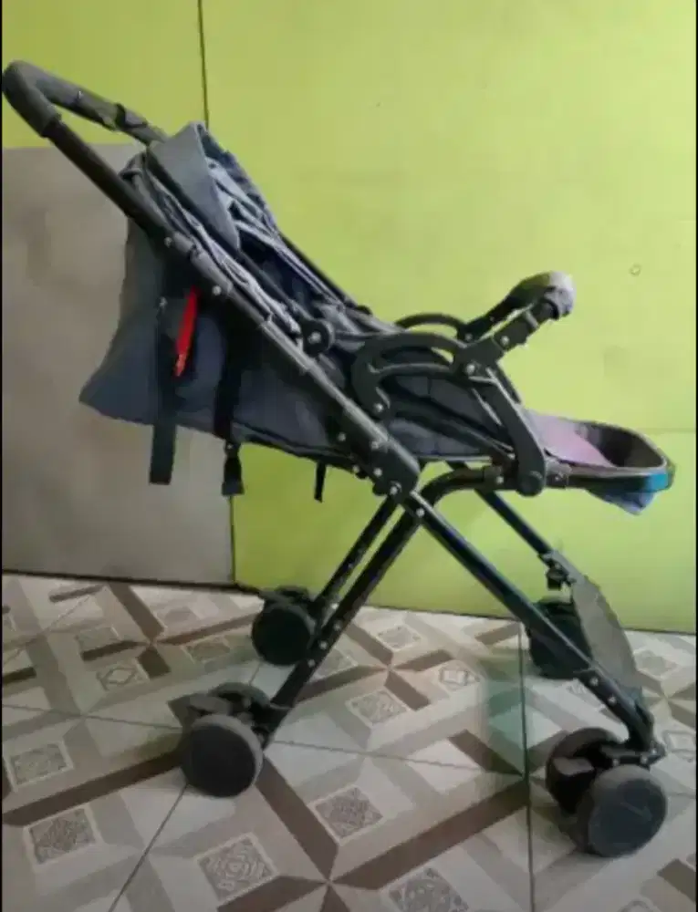 Stroler bayi baby does