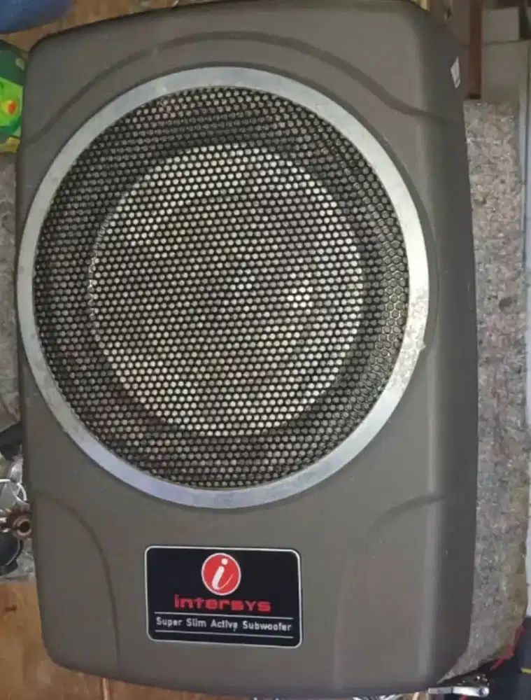 Subwoofer kolong aktif 8 inch mulus suara enak nyaman second 95% segel