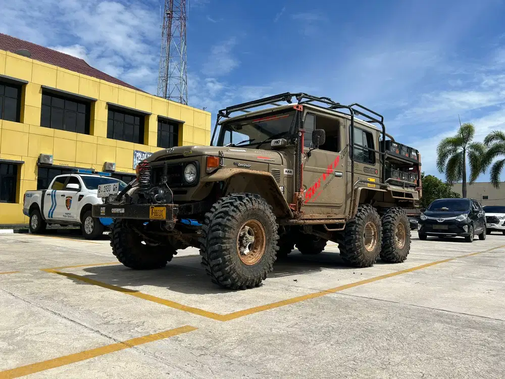 Toyota Hardtop/Land Cruiser 6x6 1976 Diesel