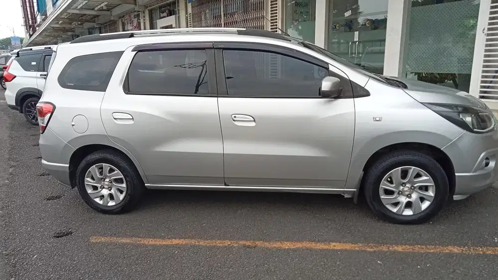 Chevrolet Spin 2013 Bensin