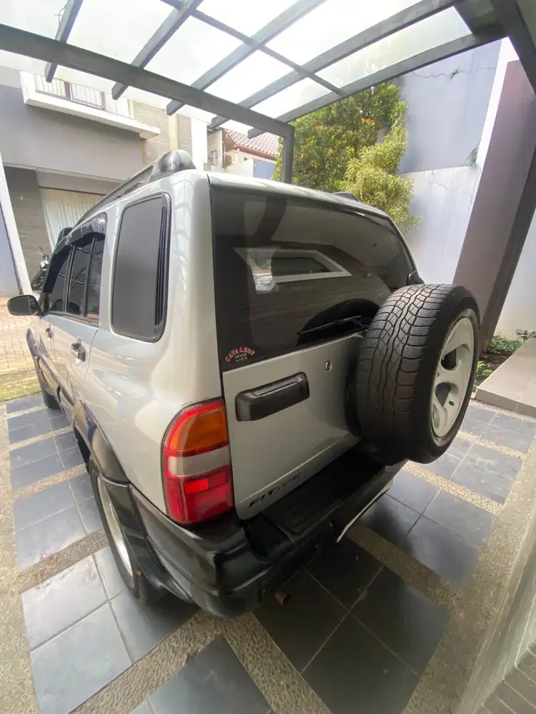 Suzuki Escudo 2001 Bensin