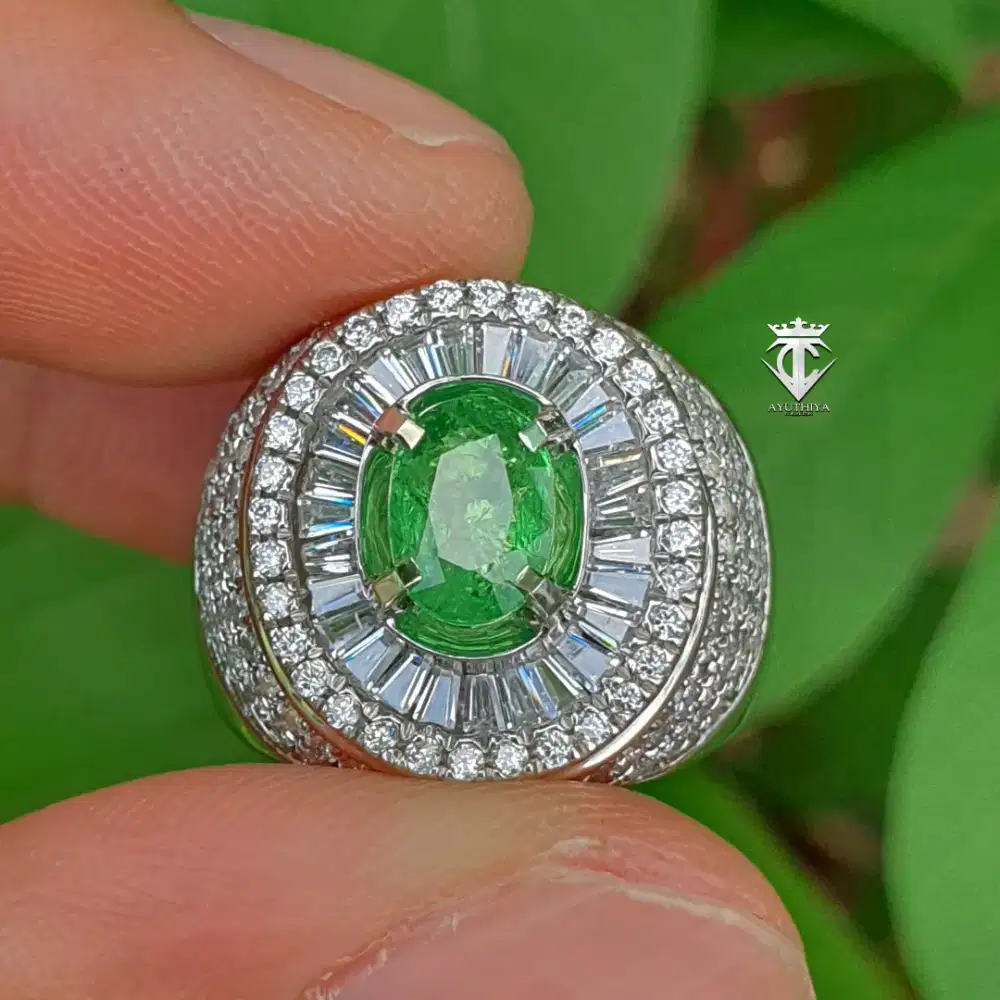 Batu Permata Natural Tsavorite Garnet Tanzania 1.25 Ct NTE CGL Memo