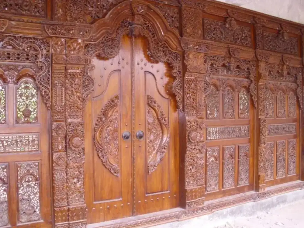 Agen pintu gebyok ukir