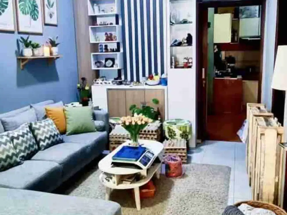 DIJUAL CEPAT RUMAH STRATEGIS 3 LANTAI DI KOMPLEK SARIWANGI