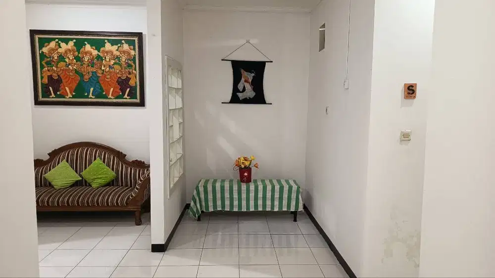 Disewakan Rumah Mungil Ala Vintage Semi Furnish di Padasuka Bandung