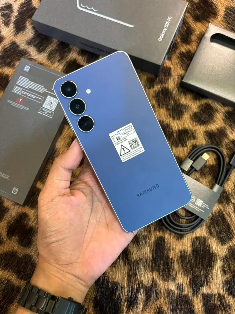 Galaxy S25 FE 8/256GB Resmi (Navy) Sebulan Pakai