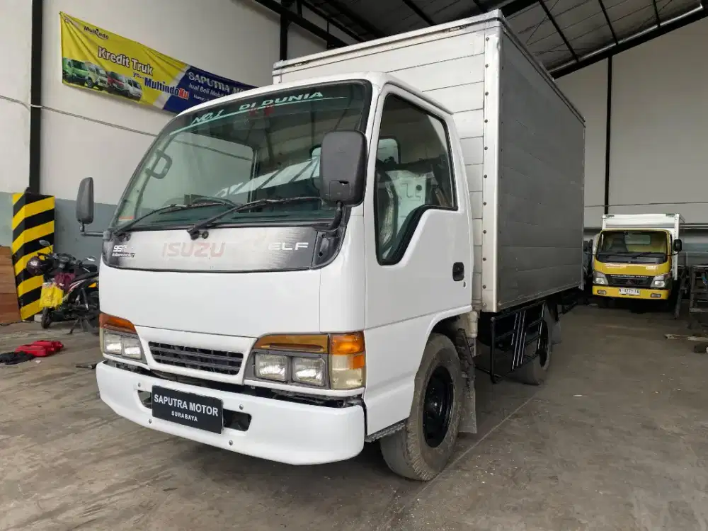 Truk Isuzu ELF 4rd Th2008 Box Antik