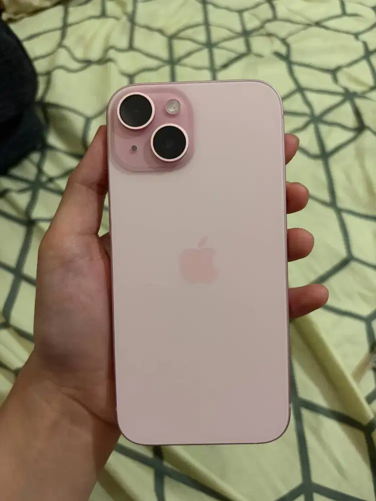 iPhone 15 128 pink iBox fullset masih garansi