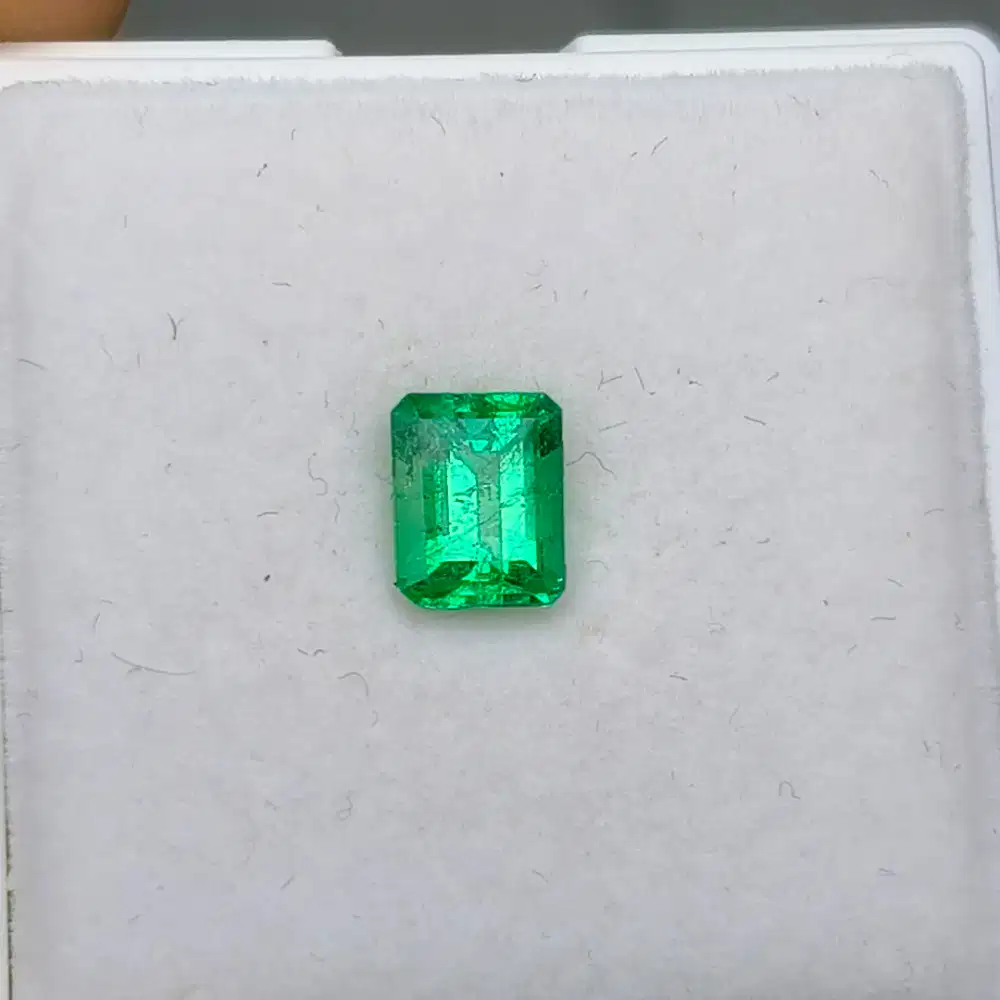Colombian Emerald 1.26ct F2 SKYLAB