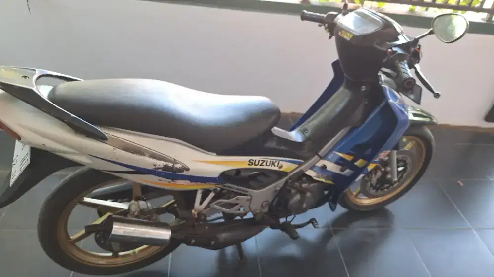 suzuki satria HIU 2004 PAJAK ON!!
