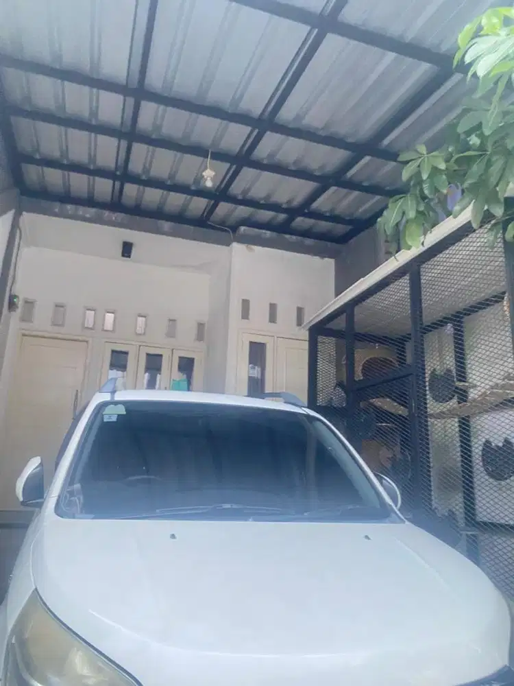 Rumah di jual tanpa perantara Nego(free kandang dan kucing ras )