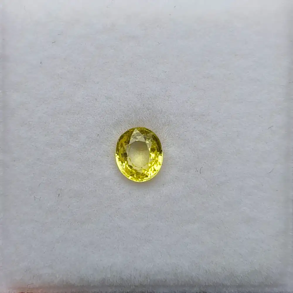 Yellow Sapphire 1.02ct Heated Srilanka CGL