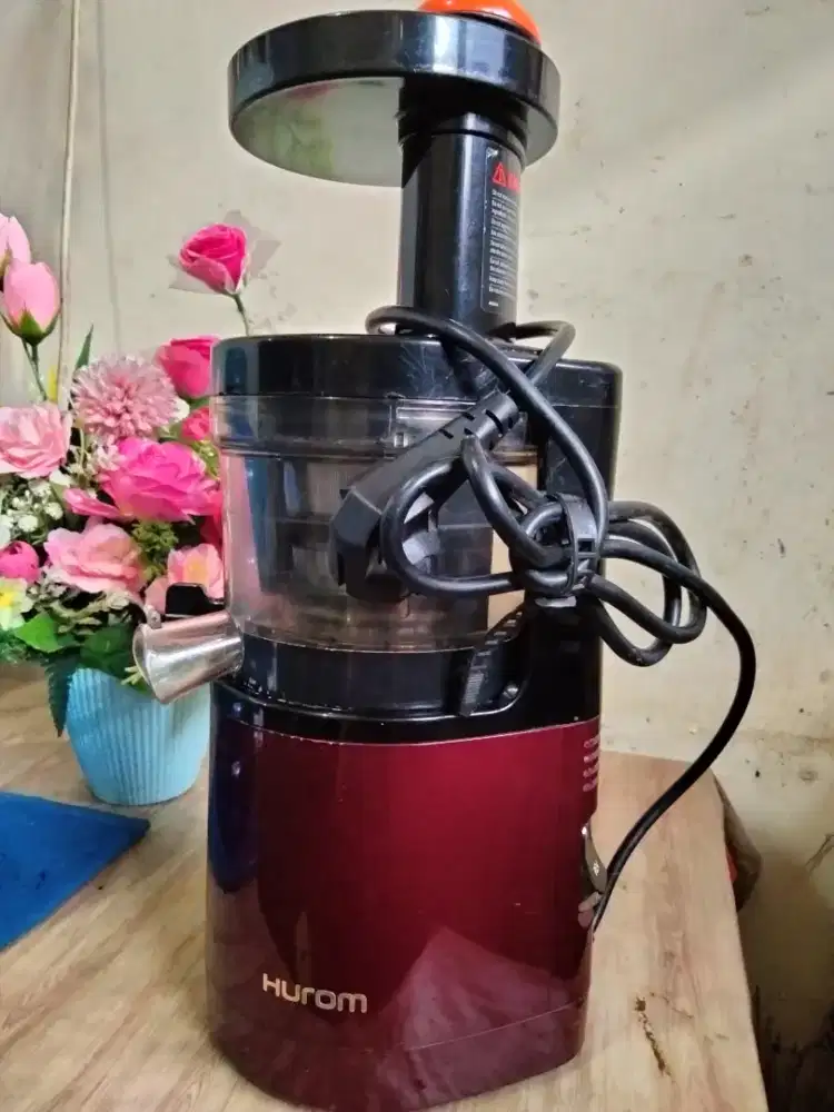 HUROM JUICER MARROON SECOND