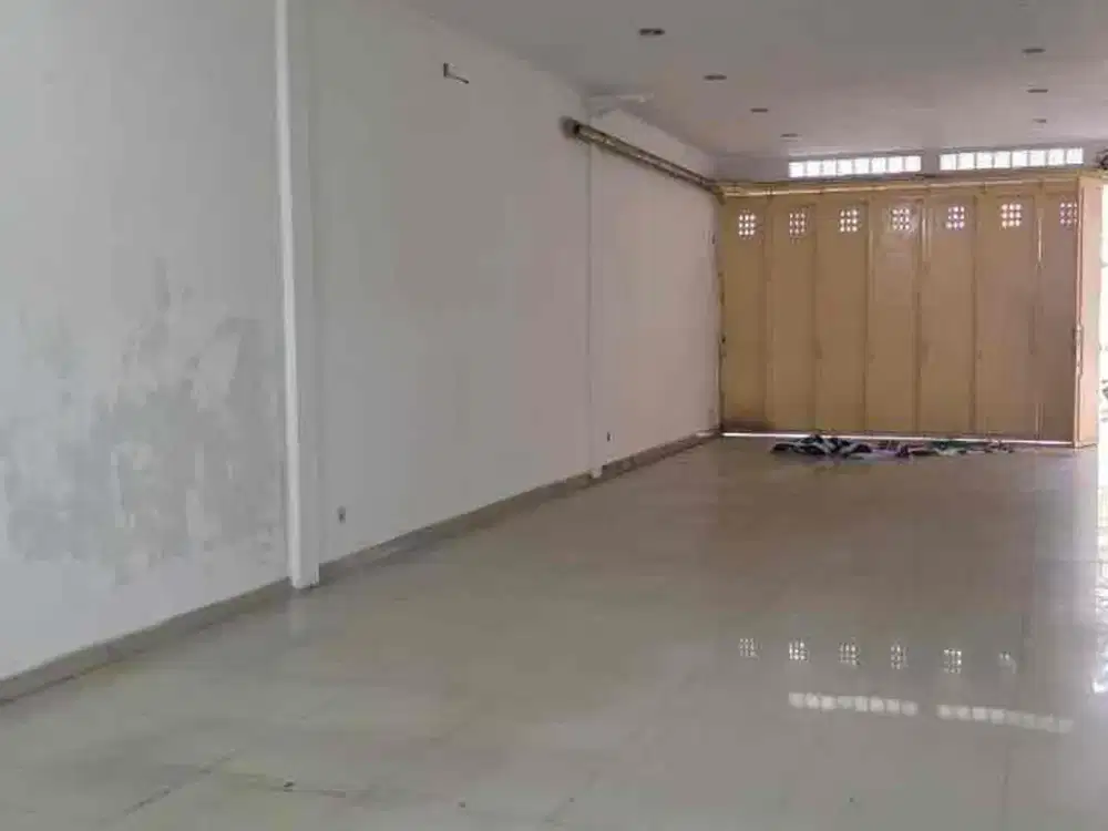 Disewakan Rumah Toko (Ruko) Gandeng 3 Lantai Burangrang, Bandung