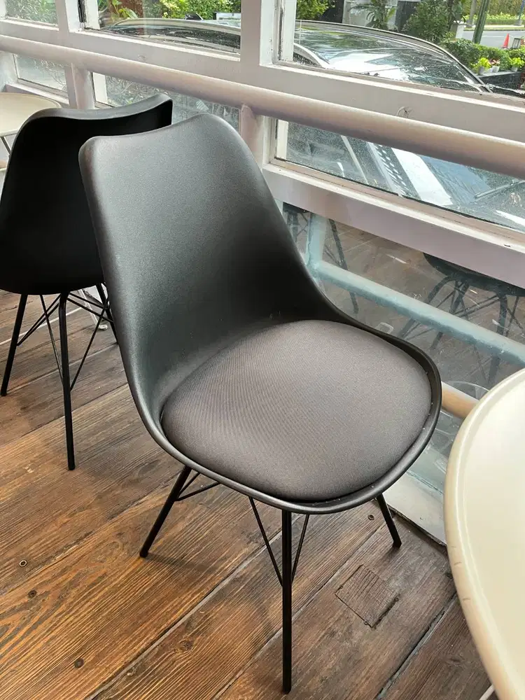 dijual kursi ex pemakaian cafe