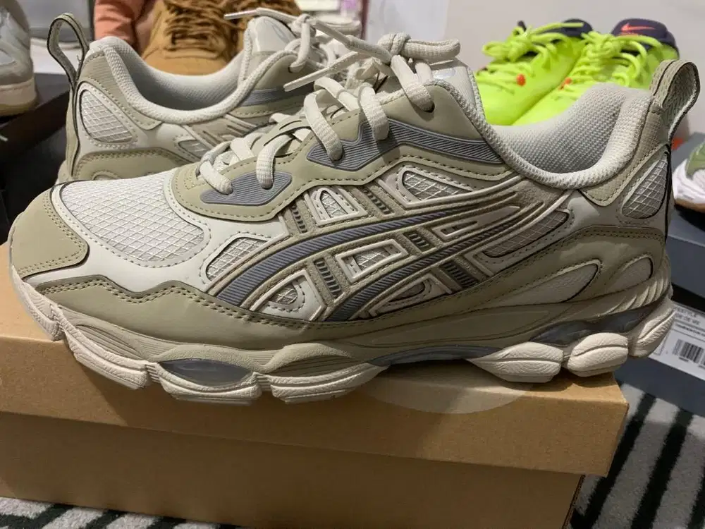 Asics GEL NYC Trainers Cream Oyster Grey ( Like New.. )