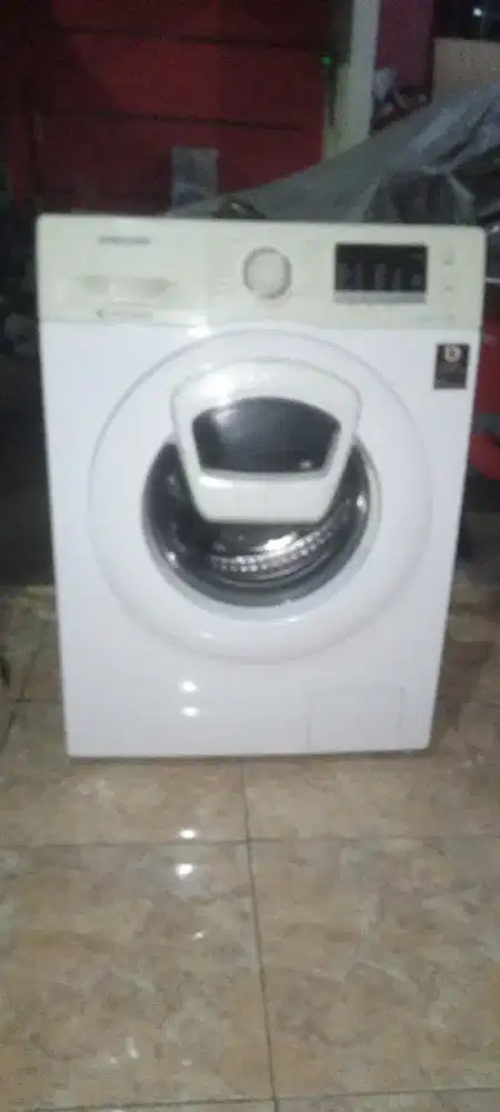 Mesin cuci front loading Samsung inverter 7.5 kg