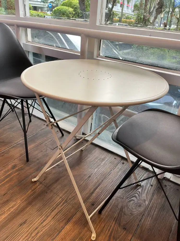 dijual Meja Bulat Besi Lipat Putih, IKEA SALTHOLMEN 18886 (65x70)