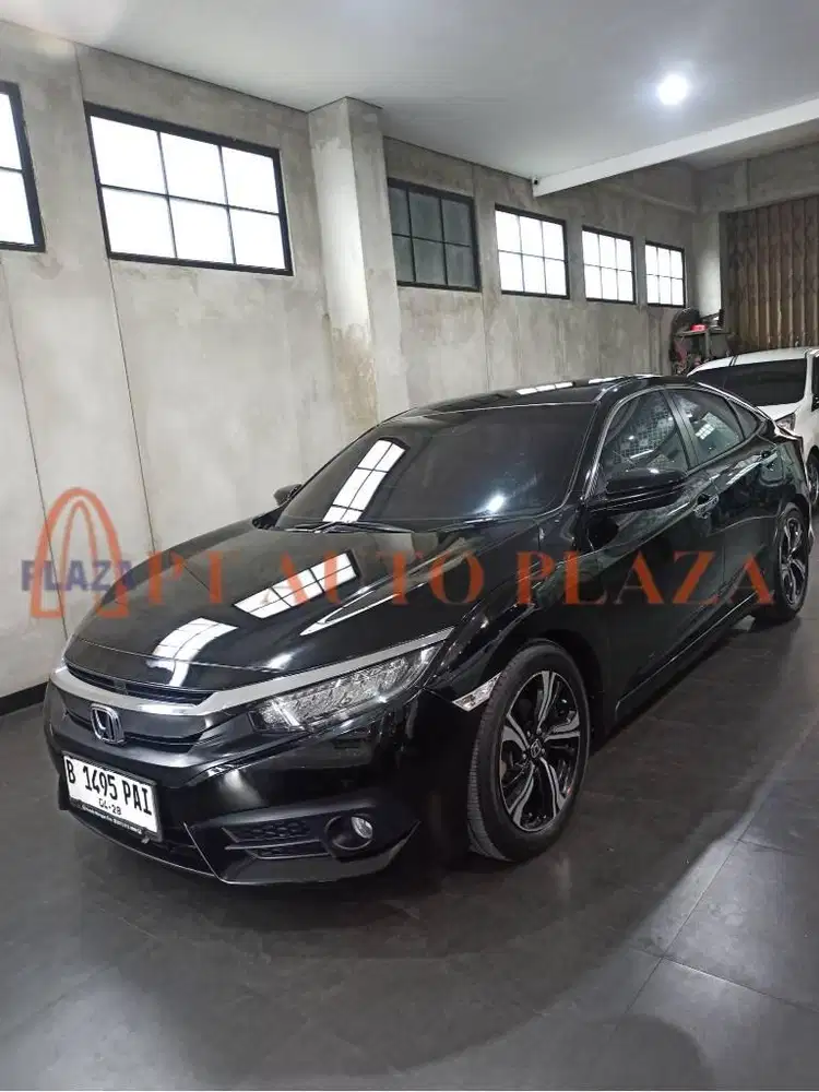 HONDA CIVIC ES MATIC  2018 HITAM