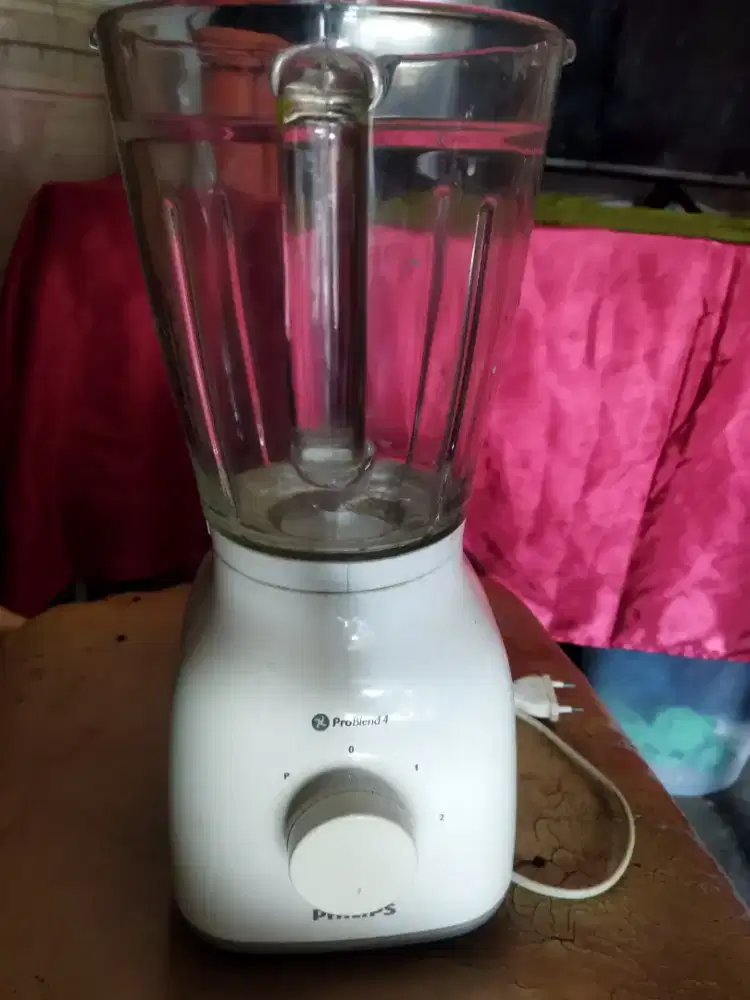 Blender philps bekas