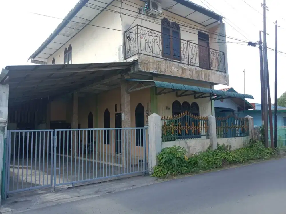 DIJUAL CEPAT RUMAH READY 2 LANTAI LOKASI JALAN CEMARA ASRI DEKAT PAJAK PAGI