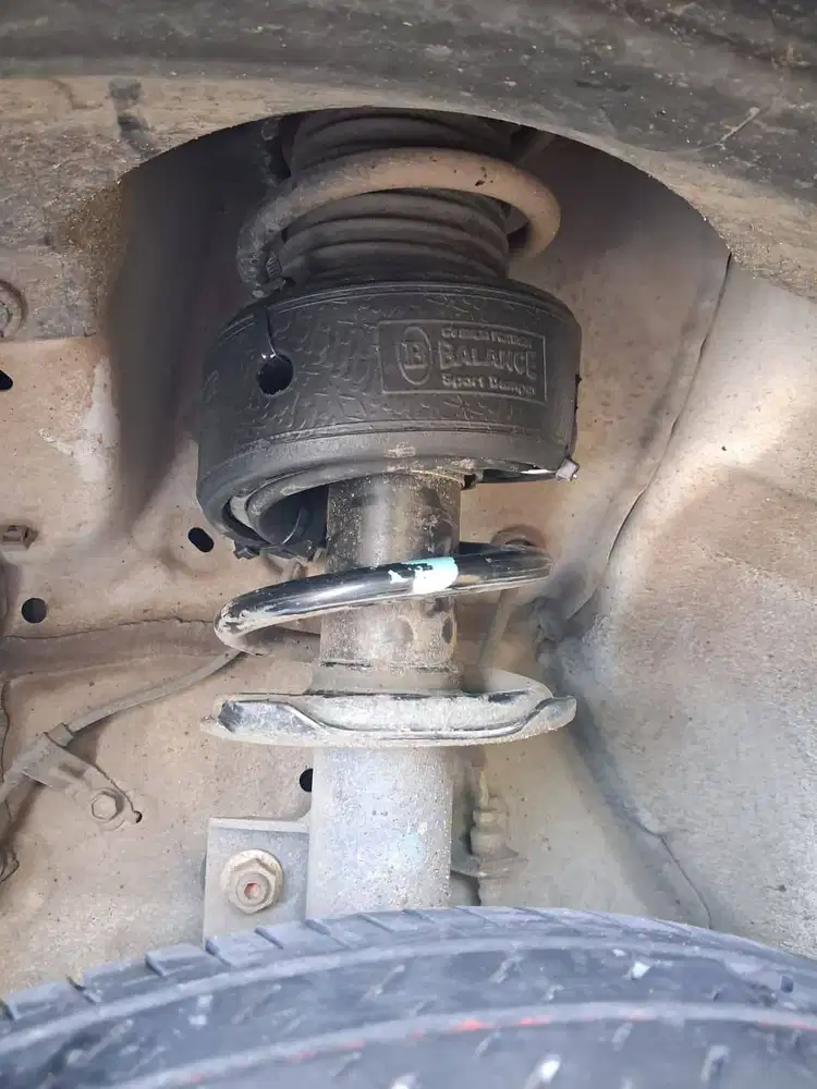 Bantingan keras dan Gruduk di Mobil TERATASI dg pasang BALANCE DAMPER