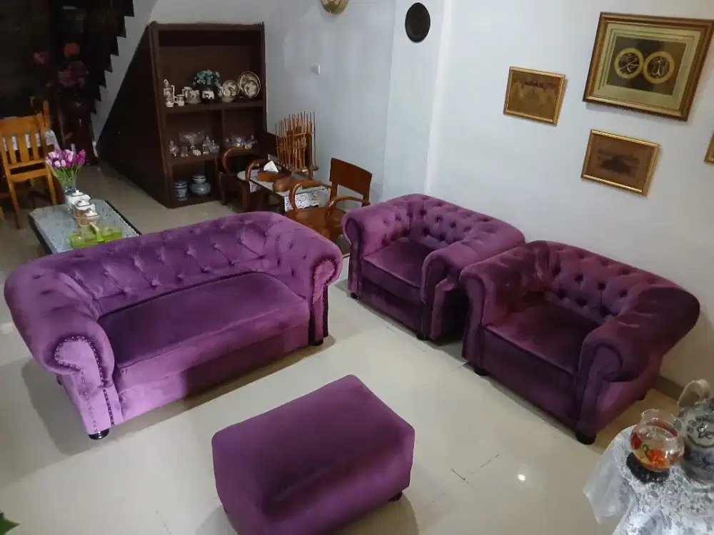 Sofa Chesterfield Set 3+1+1 + Puff | Beludru Ungu Elegan