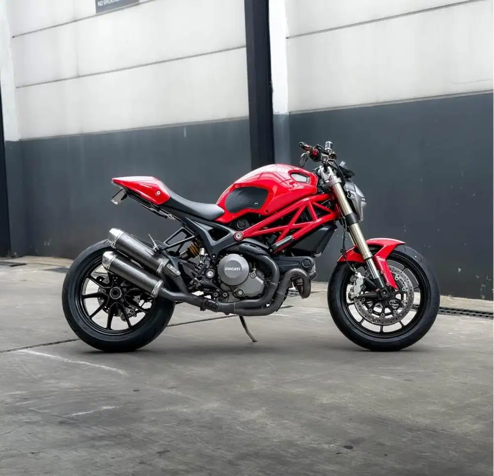 Ducati monster 1100 evo 2012