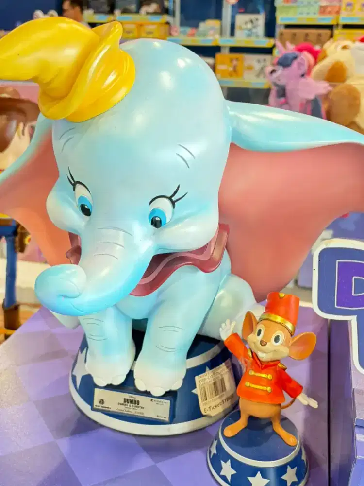 Disney dumbo bersertifikat