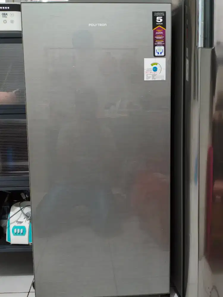 Kulkas 1 Pintu POLYTRON