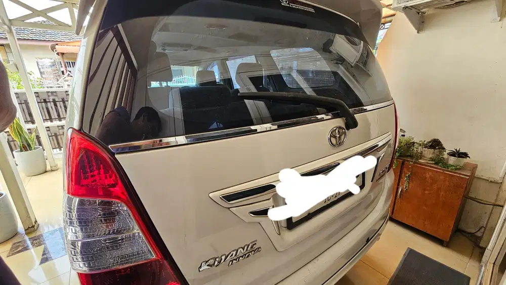 Toyota Kijang Innova 2012 Bensin