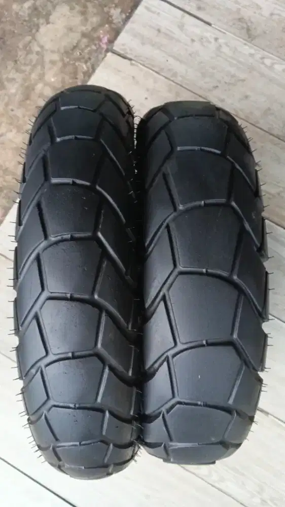 Ban copotan adv sepasang ukuran 110/80 ring 14-130/70 ring 13