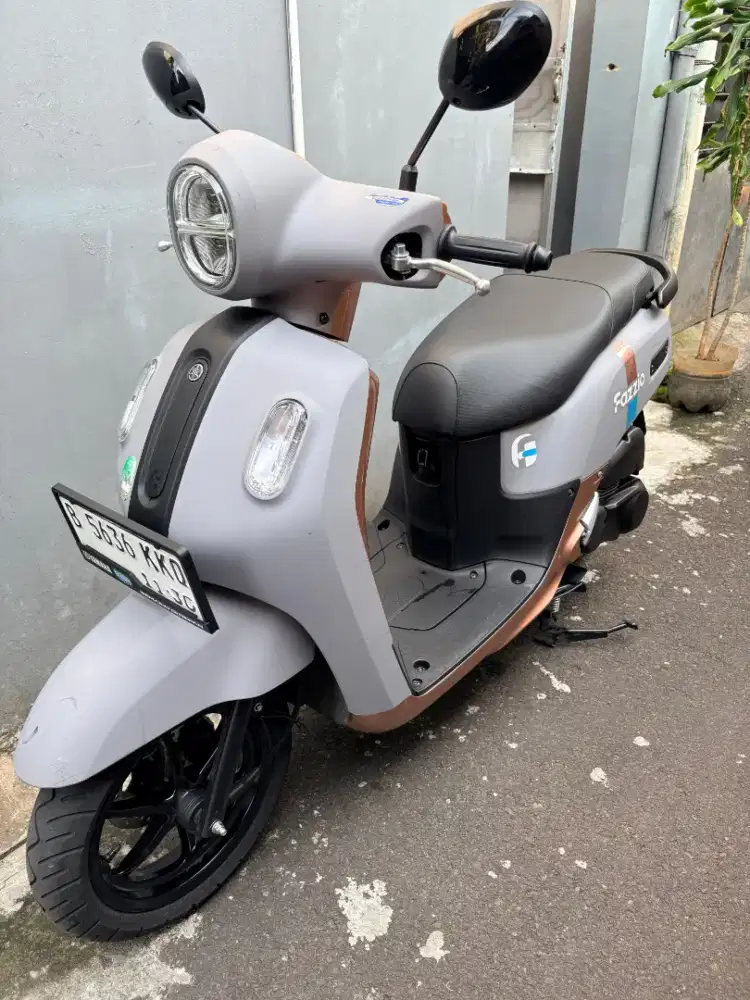 Motor Fazzio Hybrid Grayceful Pink/ abu-abu