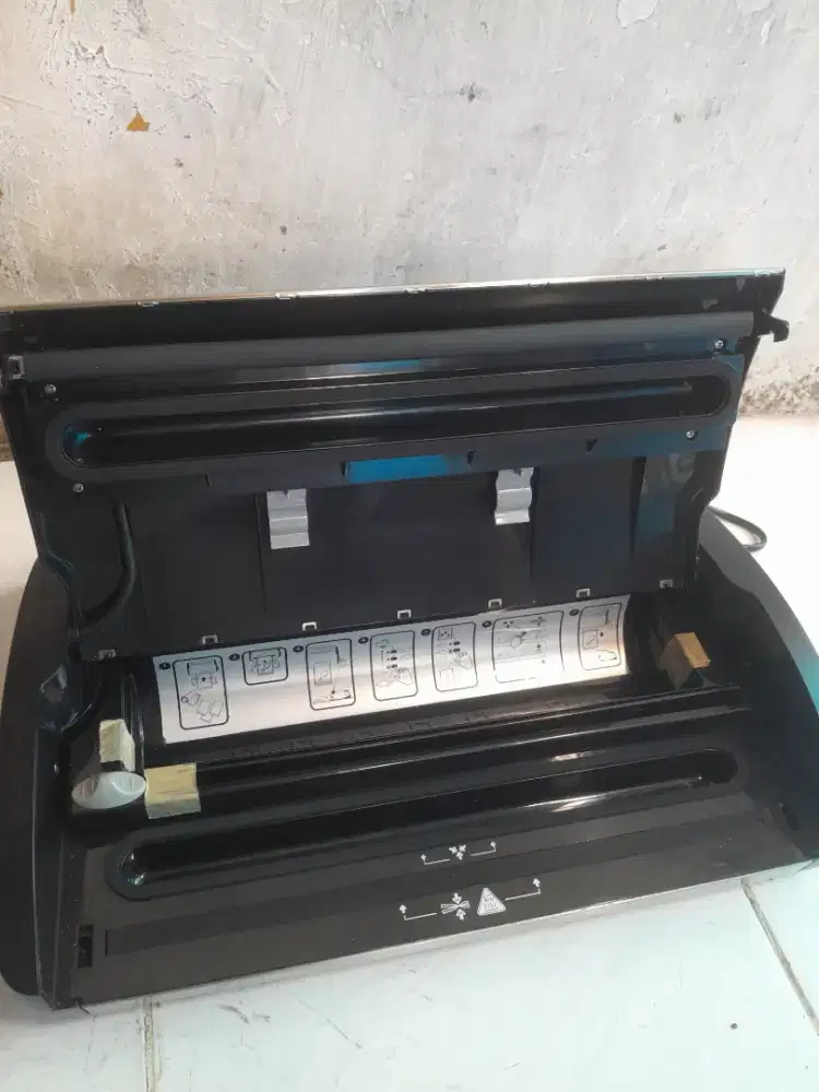 Jual foodsaver v2860 normal layak pakai lokasi pasar minggu jaksel